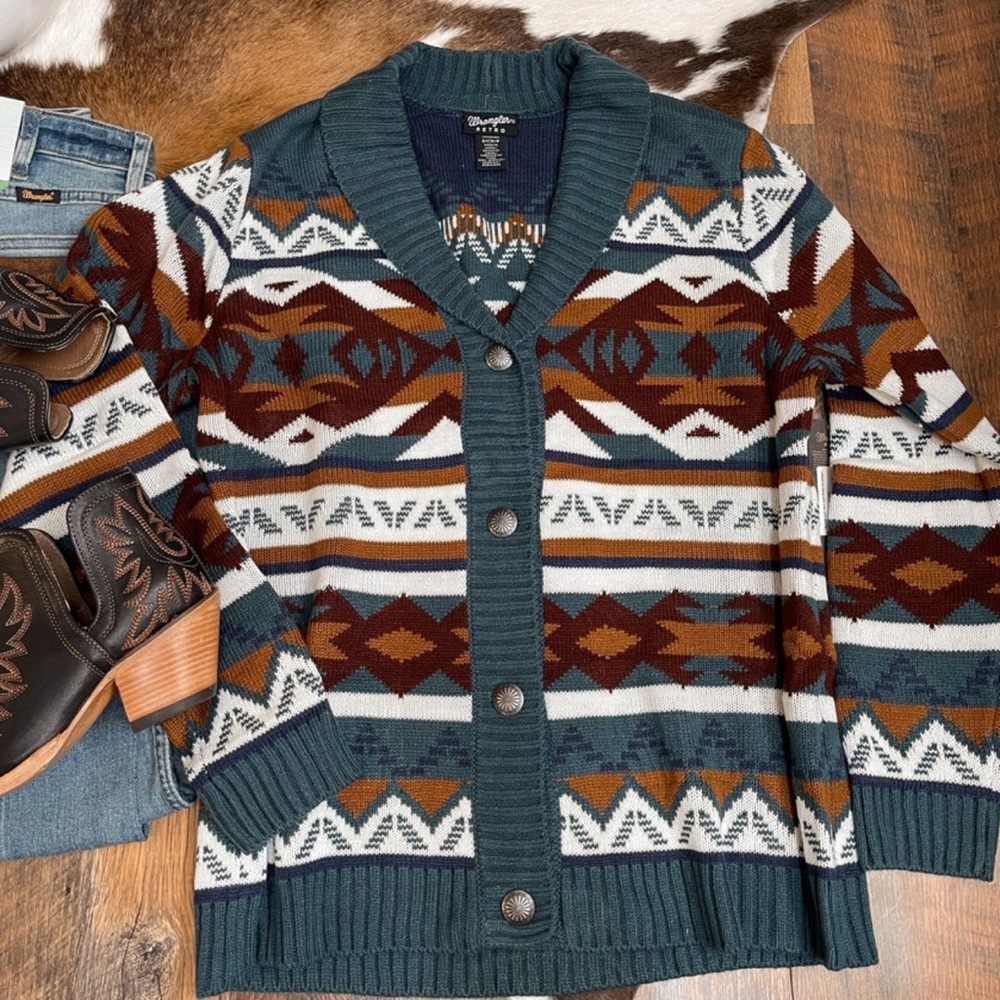 Wrangler Retro Multi Aztec Button
Up Cardigan - size Large